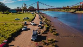 La competencia, de seis horas de duración, convocó a más de 700 aficionados que se ubicaron en una cancha muy cómoda y que reunió a la familia entera a orillas del río.