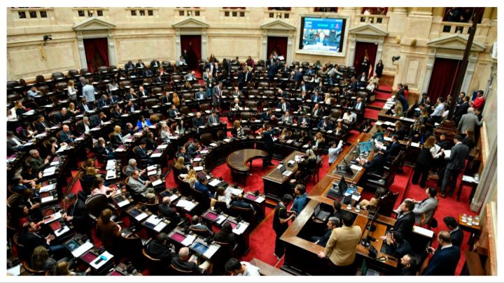 La oposición logró quórum en Diputados para tratar $LIBRA.
