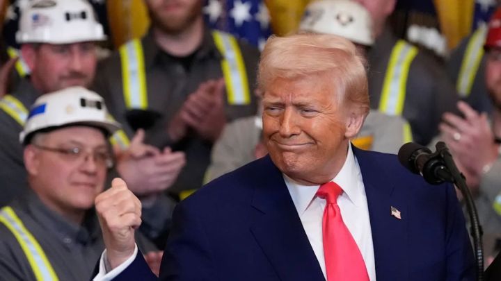 Donald Trump dio un discurso en la Casa Blanca ante trabajadores mineros