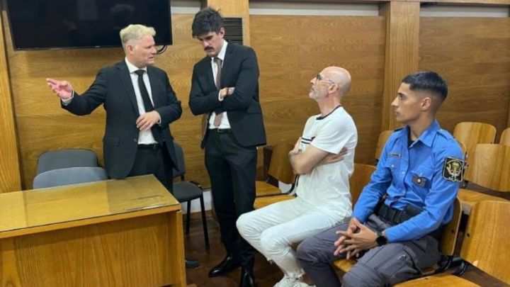 EDGAR BACCHIANI. Volvió a tribunales para declarar ante la fiscal de Instrucción, Valeria Rissi, quien lo imputó por 20 nuevas estafas con criptomonedas.