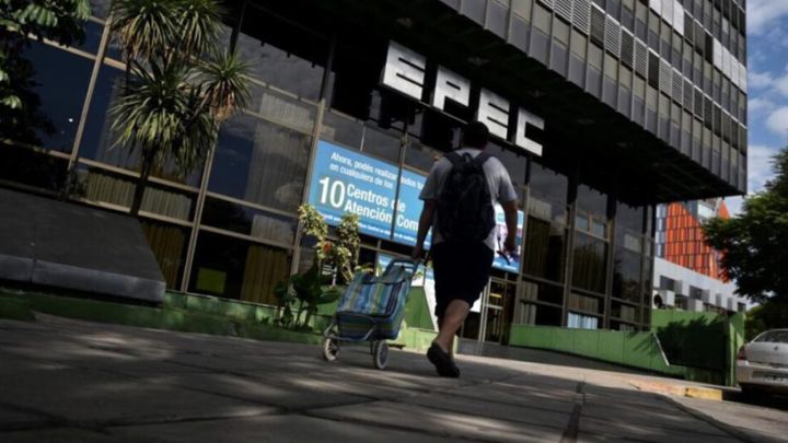EPEC podría incursionar en servicios de Internet