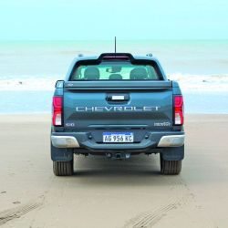 La High Country es el tope de gama de esta pick-up que mantiene su estilo y performance, cuyo principal atributo es el turbodiésel 2.8 repotenciado.