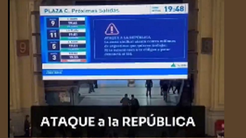 Carteles del Gobierno contra la República