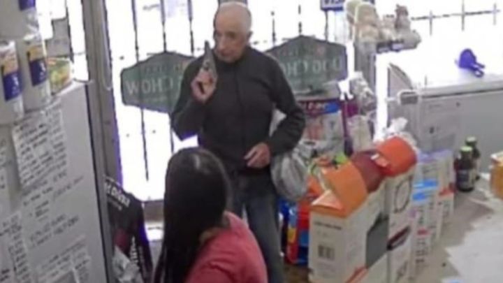 Un jubilado asaltó una dietética en Santa Fe