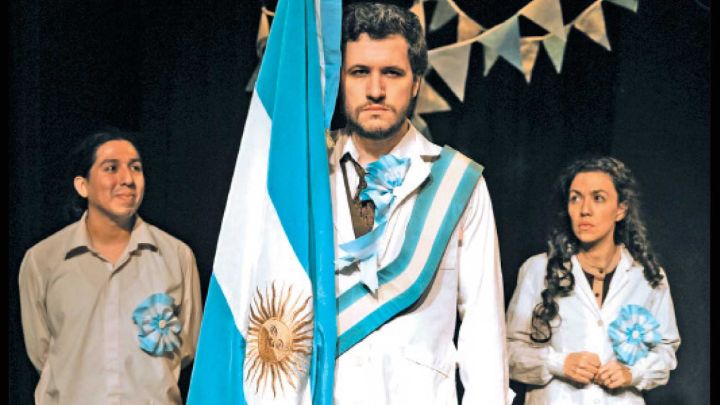 Altetración. Con un elenco en parte entrenado dentro del estudio Pompeyo Audivert. En la obra actúan: Lucas Krutnik, Irvin Meza, Brenda Peluffo, Martín Di Paola, Natalia Hermoso y Fernando Naval. La dirección musical es de Jorge Federico con la dramaturgia y dirección de Analía Tarrio Lemos.