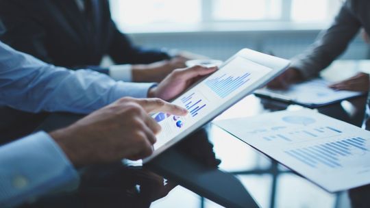 Inversiones con impacto: qué son y qué diferencias tienen con las tradicionales