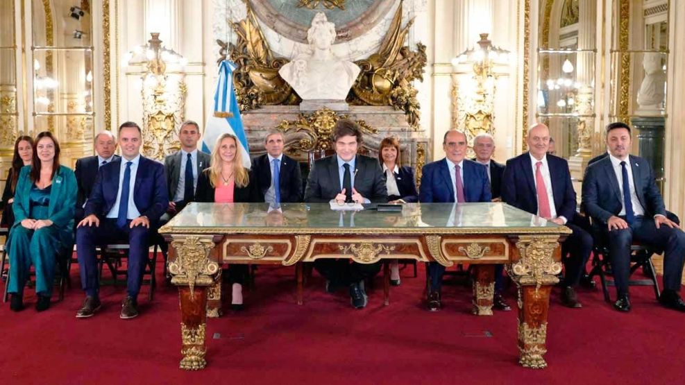 Milei y su gabinete