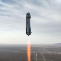 El despegue de la nave espacial fue exitoso.