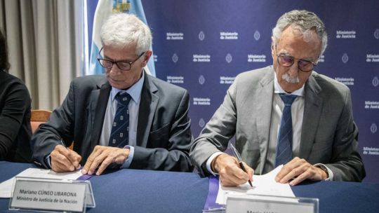 Salud y Justicia firmaron un convenio para notificar las matrículas inhabilitadas de los médicos 20250415
