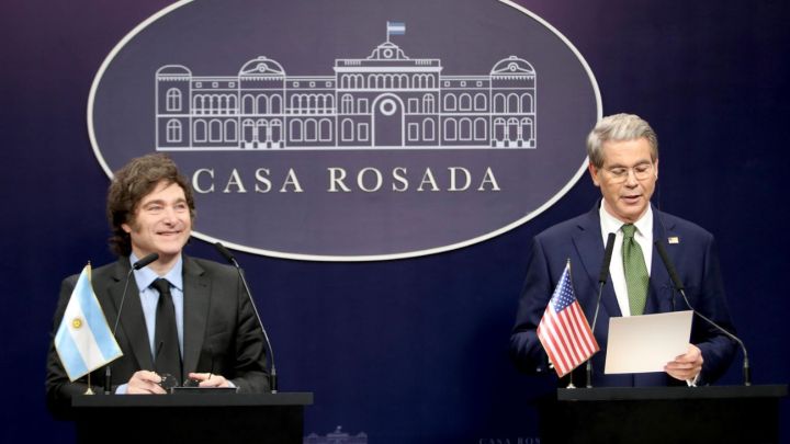 Declaración en conjunto entre Javier Milei y Scott Bessent en Casa Rosada