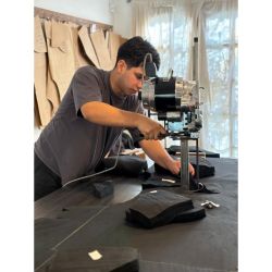 CLONS – Fabricantes de indumentaria de calidad premium | Foto:CEDOC