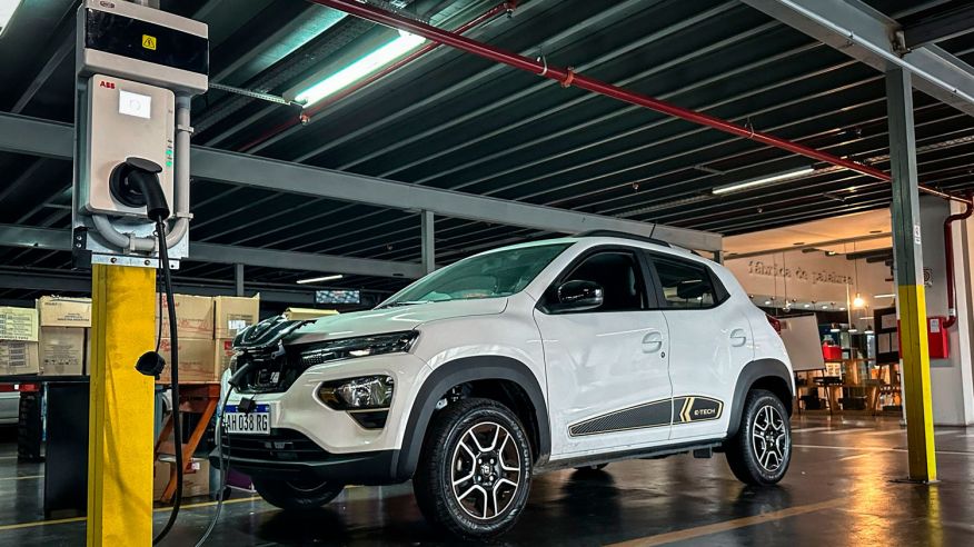 Así es el cargador de 22kw de ABB instalado en la Editorial Perfil