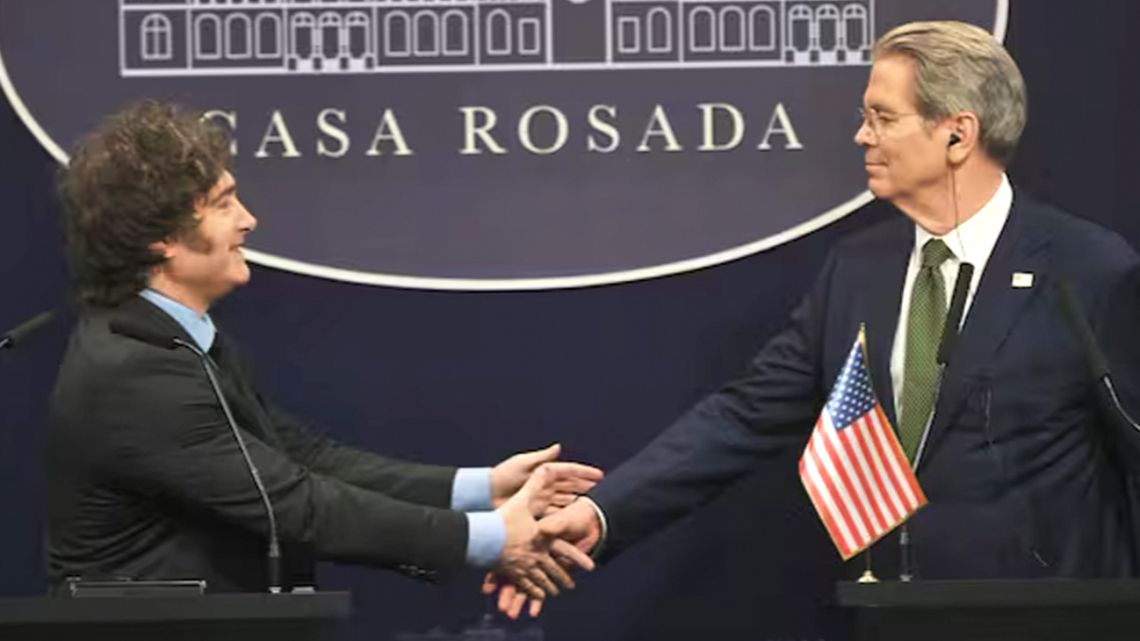 President Javier Milei and US Treasury Secretary Scott Bessent.