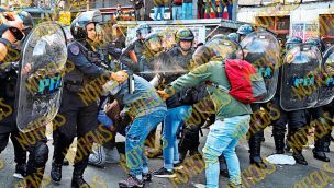 Cristian Rivaldi, policia que le tiro gas a una niña en la marcha de jubilados.