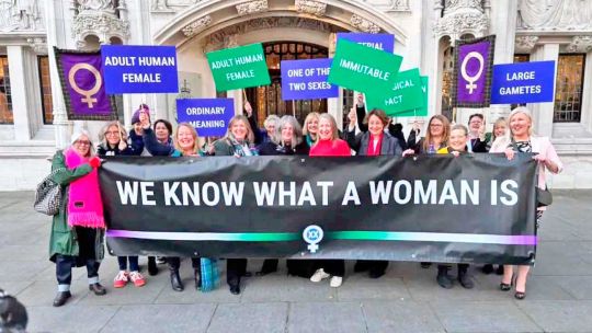 19_04_2025_reino_unido_mujeres_trans_cedoc_g