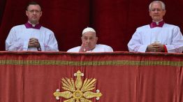 El Papa Francisco, en los balcones de la Basílica de San Pedro en la Pascua 2025.