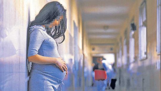 20_04_2025_mujer_embarazo_cedoc_g