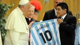 Papa Francisco y Diego Maradona