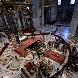 El cuerpo del Papa Francisco yace en capilla ardiente en la Basílica de San Pedro del Vaticano. | Foto:Tiziana Fabi / AFP