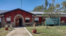  Investigan a una médica por abandonar la guardia de un hospital y dejar en su lugar a un carpintero