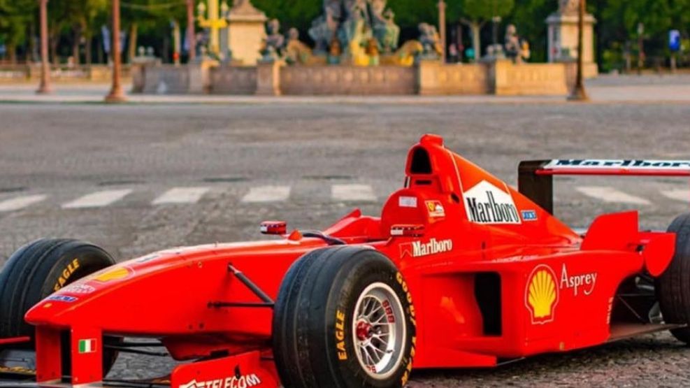 El auto con el que Michael Schumacher conquistó su cuarto título mundial en la Fórmula 1 será subastado en Mónaco. 