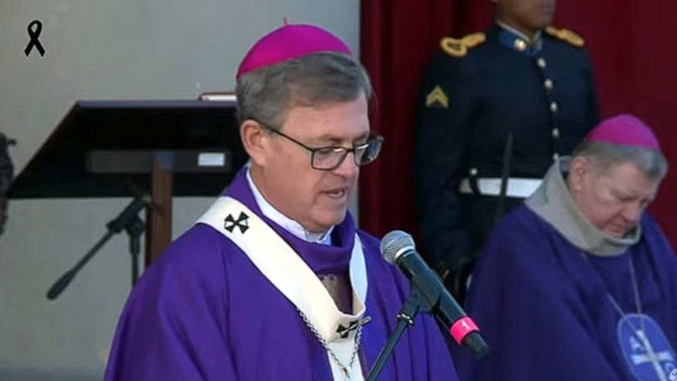 Monseñor García Cuerva, en la misa de despedida al papa Francisco en la Catedral