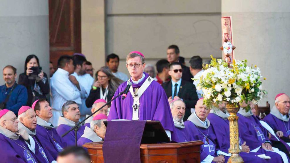 27_04_2025_arzobispo_jorge_ignacio_garcia_cuerva_pablocuarterolo_g