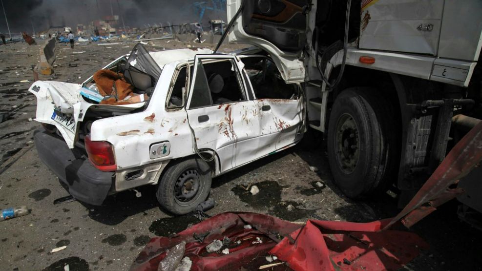 Terrible explosión en un puerto del sur de Irán: 15 muertos y 750 heridos.