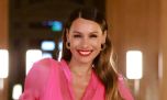 Con espalda abierta y tachas, así es el glam look de Pampita, ideal para la noche