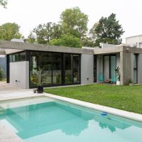 Diseño y funcionalidad en un estilo contemporáneo