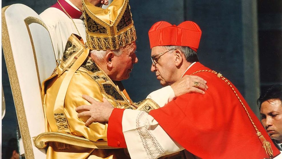 Juan Pablo II nombró cardenal a Jorge Bergoglio-20250429