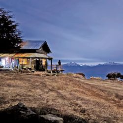 Desde El Bolsón, cómo es el trekking de ascenso al cerro Piltriquitrón. Noche en el refugio de montaña y alojamiento en el hostel El Mirador.