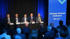 La crisis de las pymes ya golpea a las grandes empresas, que ven en el enfriamiento de la economía un “efecto buscado”