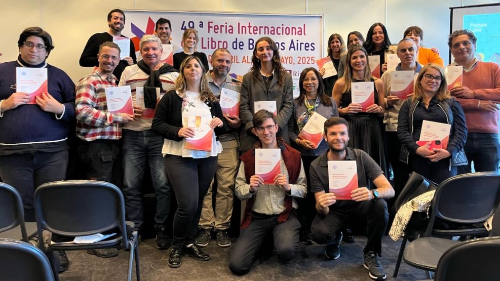 Presentación del libro “Red de escuelas: tramas de innovación en educación técnica” en la Feria del Libro