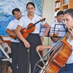 Left to Right: Ariel Nuñez, Ruth Geréz, Lucas Flores, Michelle Olivera, Serena Zarate.