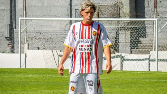 El polémico debut de Santiago Maratea en la reserva de Colegiales que desató las críticas: “¿Qué porcentaje te llevas del club, mercenario?”