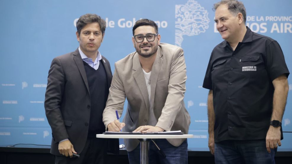Axel Kicillof con el intendente Matías Nebot