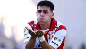 20250503 Alex Luna festeja su gol ante Talleres