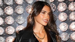 Antonela Rocuzzo lució un jean que promete arrasar en el otoño