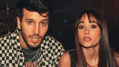 El romance entre los artistas es una verdadera montaña rusa de emociones, donde cada despedida parece anunciar un nuevo comienzo.
