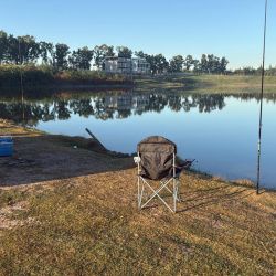 A 45 minutos del obelisco porteño y muy cerca de la autopista Ezeiza –Cañuelas, a la altura de Máximo Paz, un pesquero para los fanáticos del pejerrey a tener muy en cuenta.