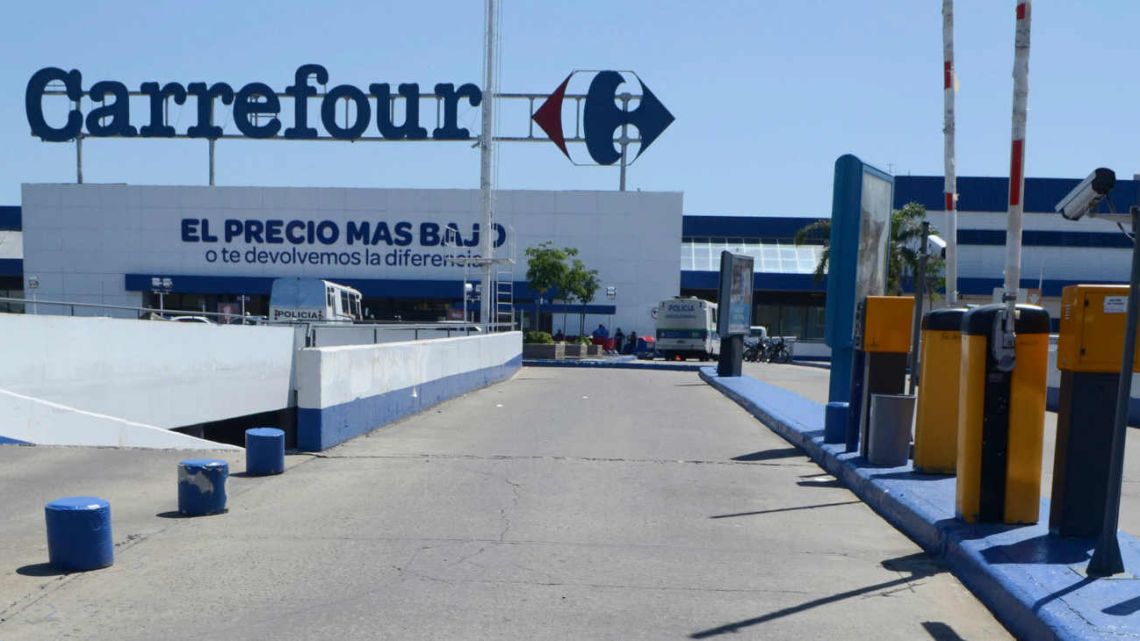 La venta de Carrefour Argentina queda en suspenso y deja incertidumbre laboral y comercial