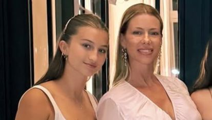 La modelo y sus hijos marcaron la diferencia con atuendos impecables para el evento automovilístico.