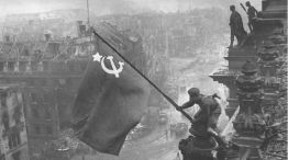 Ejército Ruso celebrando el fin de la Segunda Guerra Mundial 20250506