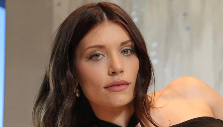 Eva de Dominici hizo un radical cambio de look y trajo el estilo rockero de los 80 a la tendencia