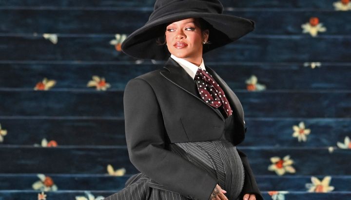 Rihanna revela su tercer embarazo en la noche de la MET Gala 2025
