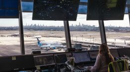 United Airlines Gains As Forecast Beats Estimates