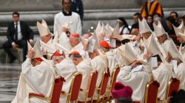 Cardenales en la misa previa al inicio del cónclave