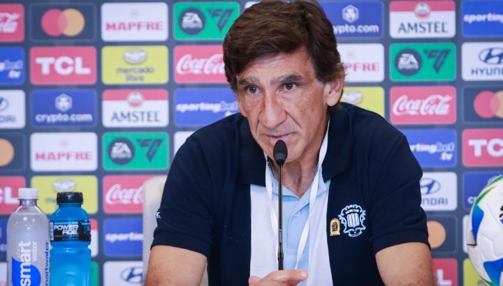 Gustavo Costas