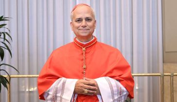 Cardenal Robert Prevost